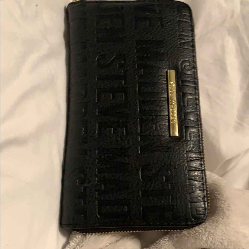 Steve Madden wallet